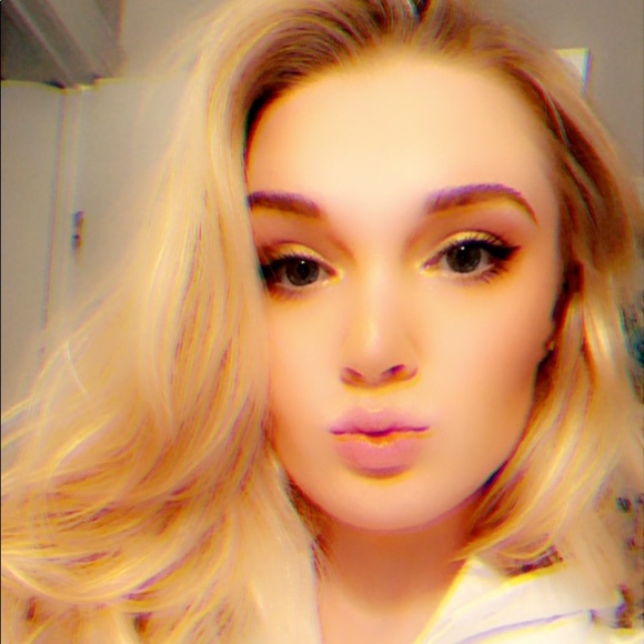 Meet your Posher, Joey - Picture 3 of 3